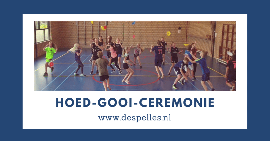 Hoed-Gooi-Ceremonie in de gymles