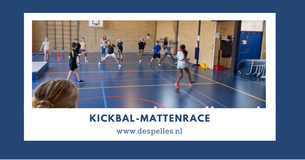 Kickbal-mattenrace in de gymles