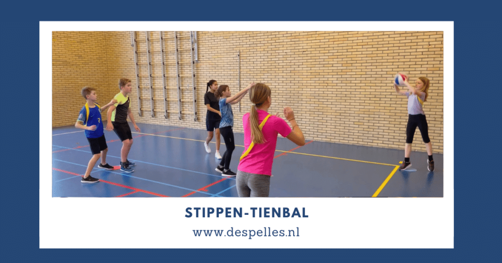Stippen-Tienbal in de gymles